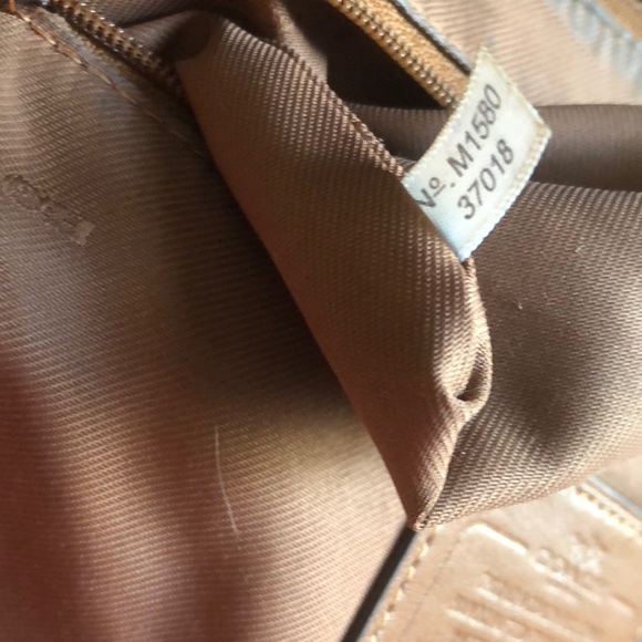 Coach Chelsea Leather Chestnut Shoulder Crossbody Bag.  Great Used Condition. - Picture 4 of 16